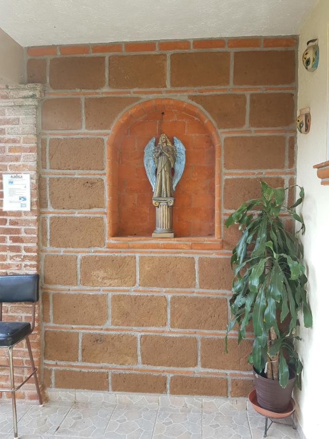 Casa Los Peregrina Cuernavaca Buitenkant foto